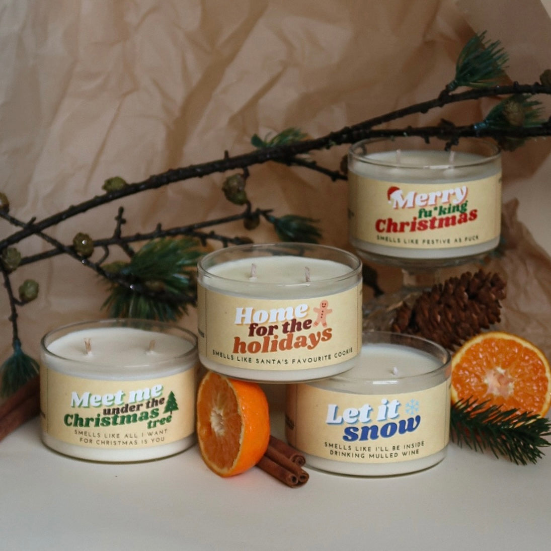 Lumânare parfumată din ceară de soia MERRY FU*KING CHRISTMAS cinnamon - apple pie - vanilla - cream 190g