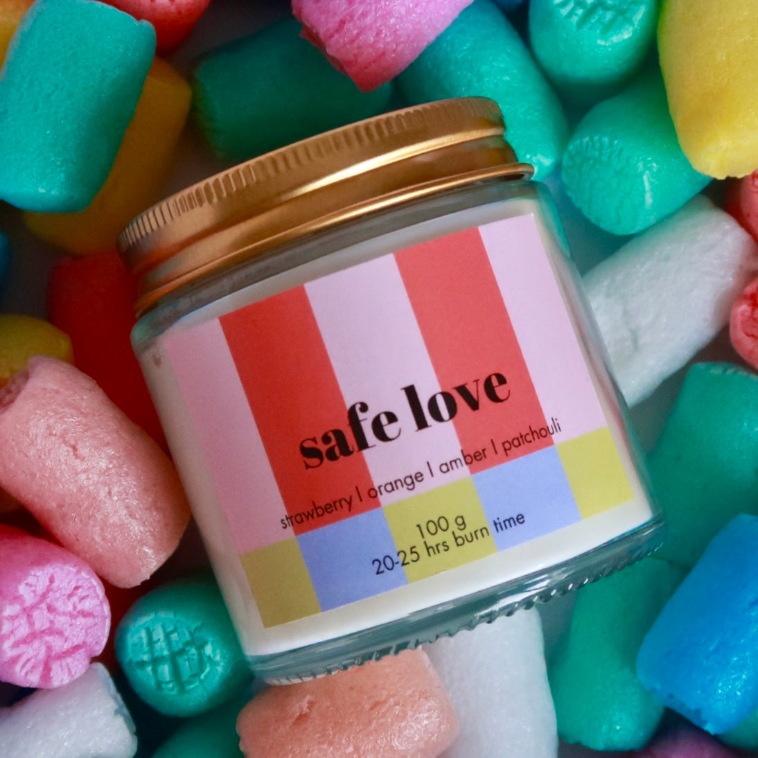 Lumânare parfumată din ceară de soia SAFE LOVE strawberry - orange - amber - patchouli 100g