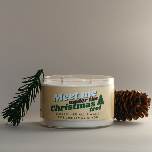 Lumânare parfumată din ceară de soia MEET ME UNDER THE CHRISTMAS TREE fir - cedarwood - sandalwood - spices 190g
