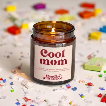 Lumânare parfumată din ceară de soia COOL MOM damson plum - rose - patchouli 250g